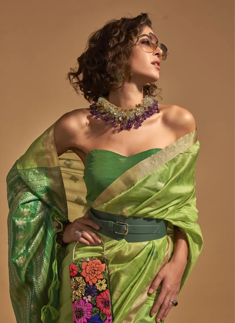 Elegant Handloom Silk Saree and Blouse Set