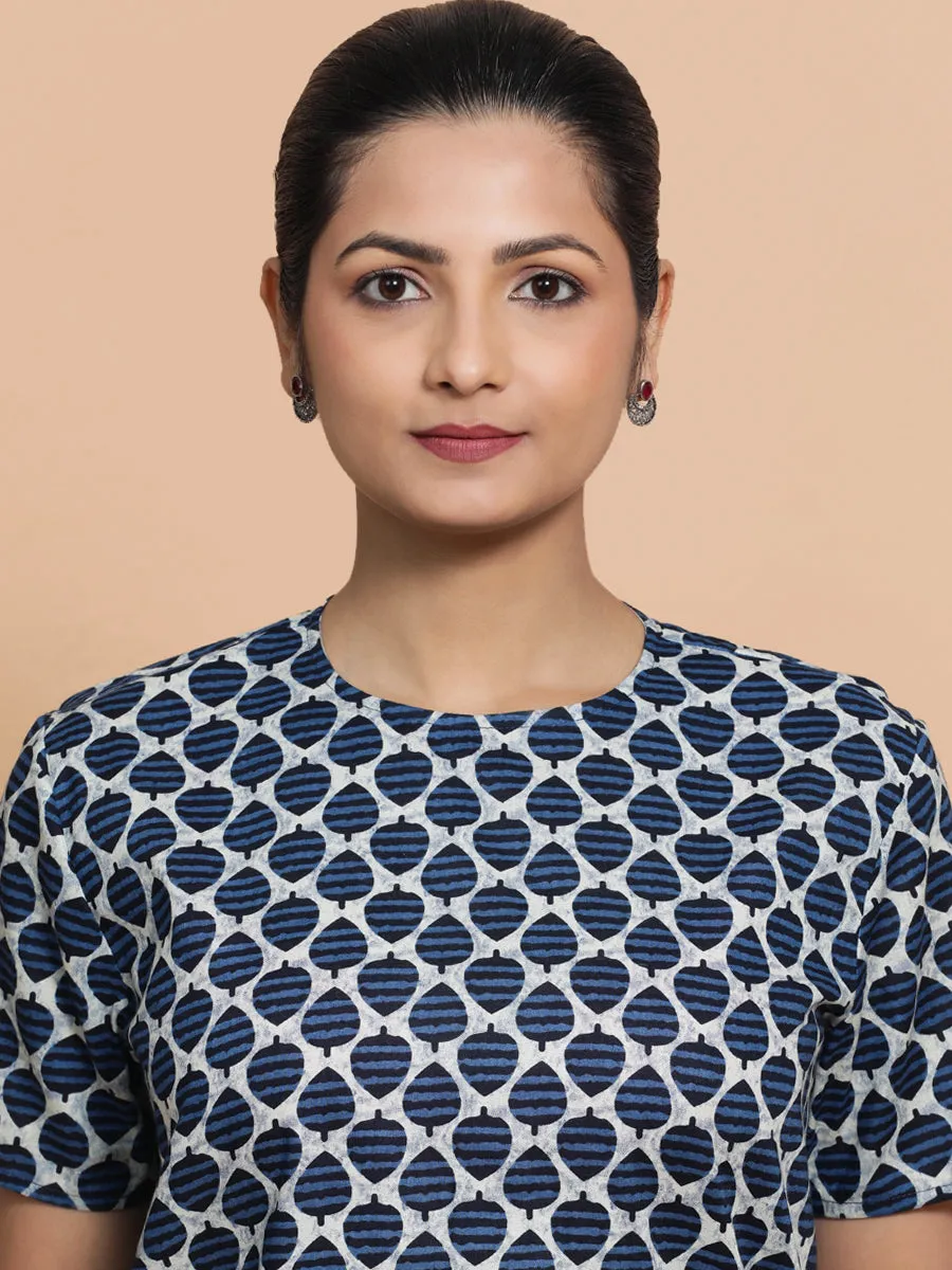 Mariam x Rozaana | Short Sleeves Cotton Saree Blouse in Indigo Blue Leaf Block Print Fabric