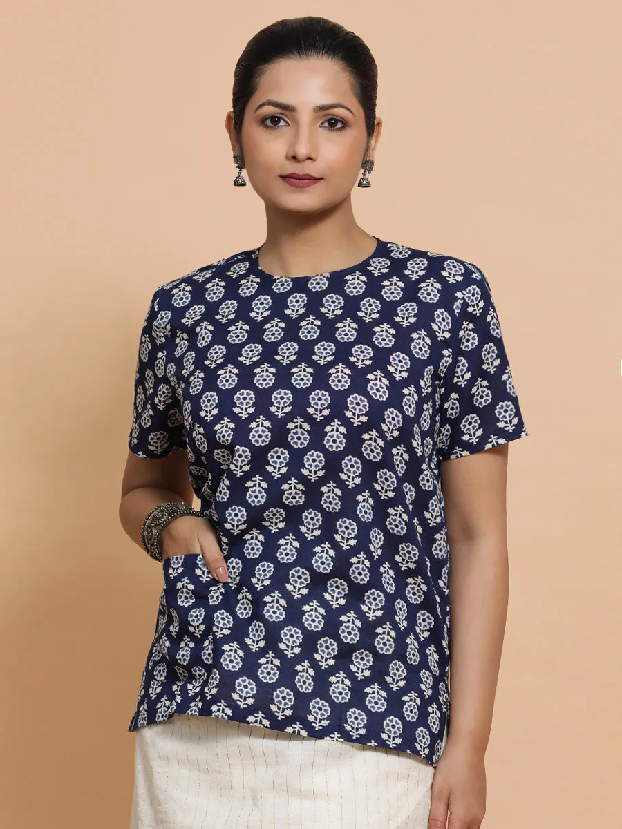 Priyanka x Rozaana | Short Sleeves Cotton Saree Blouse in Indigo Blue Flower Block Print Fabric