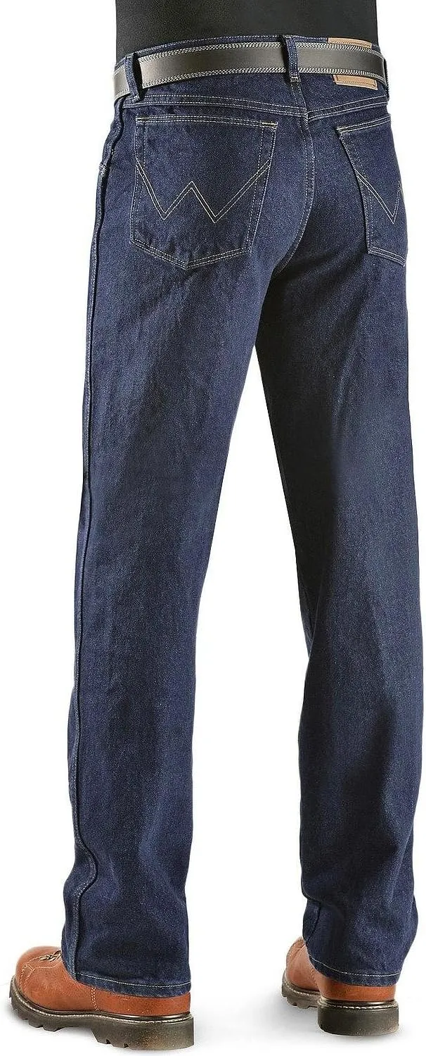 Wrangler mens Classic Fit jeans, Prewashed, 34W x 30L US